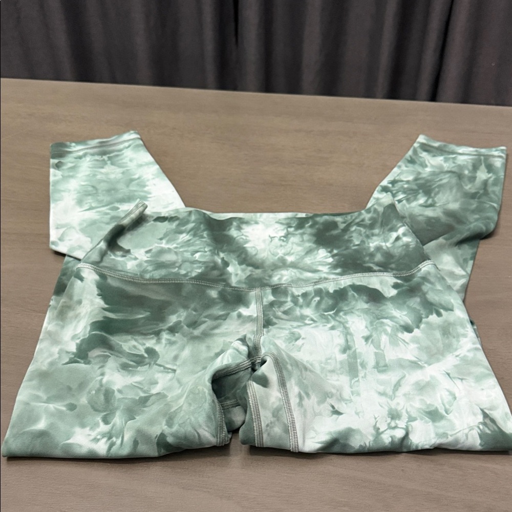 Lululemon Athletica Green Tie-Dye Leggings